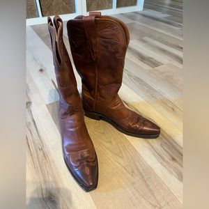 1886 by Lucchese women’s cowboy boots